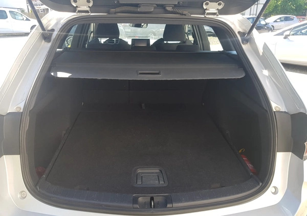 Toyota Corolla cena 59900 przebieg: 175000, rok produkcji 2019 z Piastów małe 379